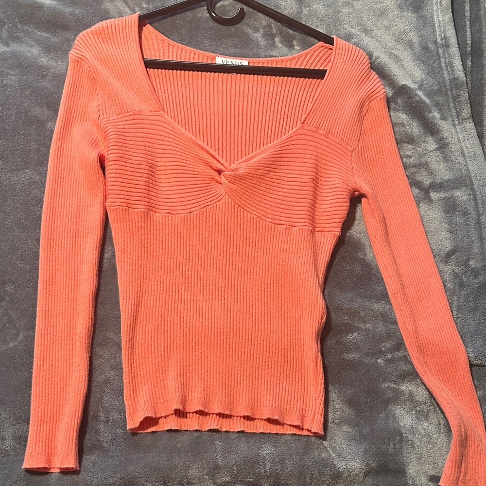 EUC VENUS Coral Ribbed Knit Sweater